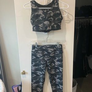 Fabletics camo workout set. Size XS.